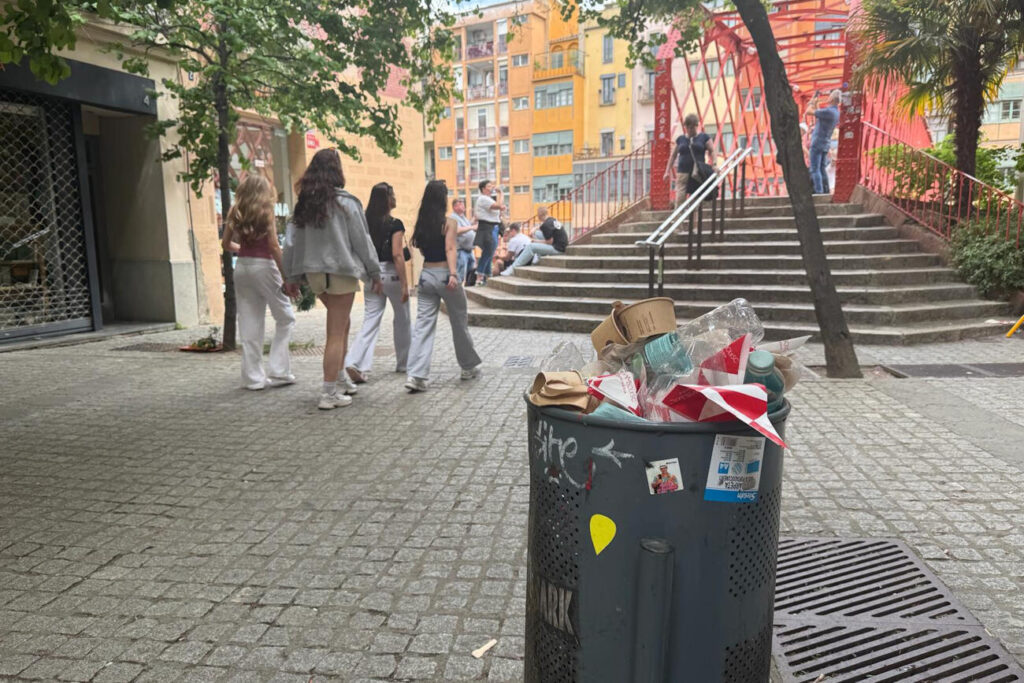 Acaba sense acord la mediació entre direcció i plantilla pel conflicte a les escombraries de Girona i es manté la vaga