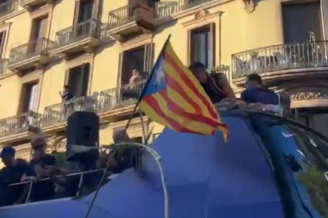 [VÍDEO] Com va arribar l’estelada a les mans de Lewandowski?