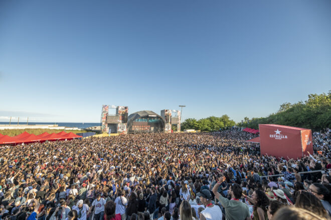 Estrella Damm reuneix 30.000 persones al Fòrum en una celebració històrica pels seus 150 anys