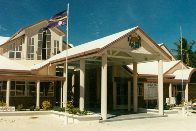 El parlament de Nauru aprova oficialment de recuperar el nom tradicional de l’illa