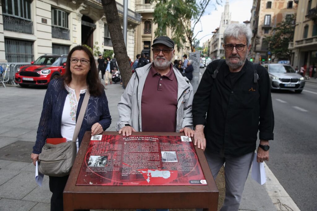 Víctimes de tortures a Via Laietana expliquen com va ser tornar-hi més de cinquanta anys després