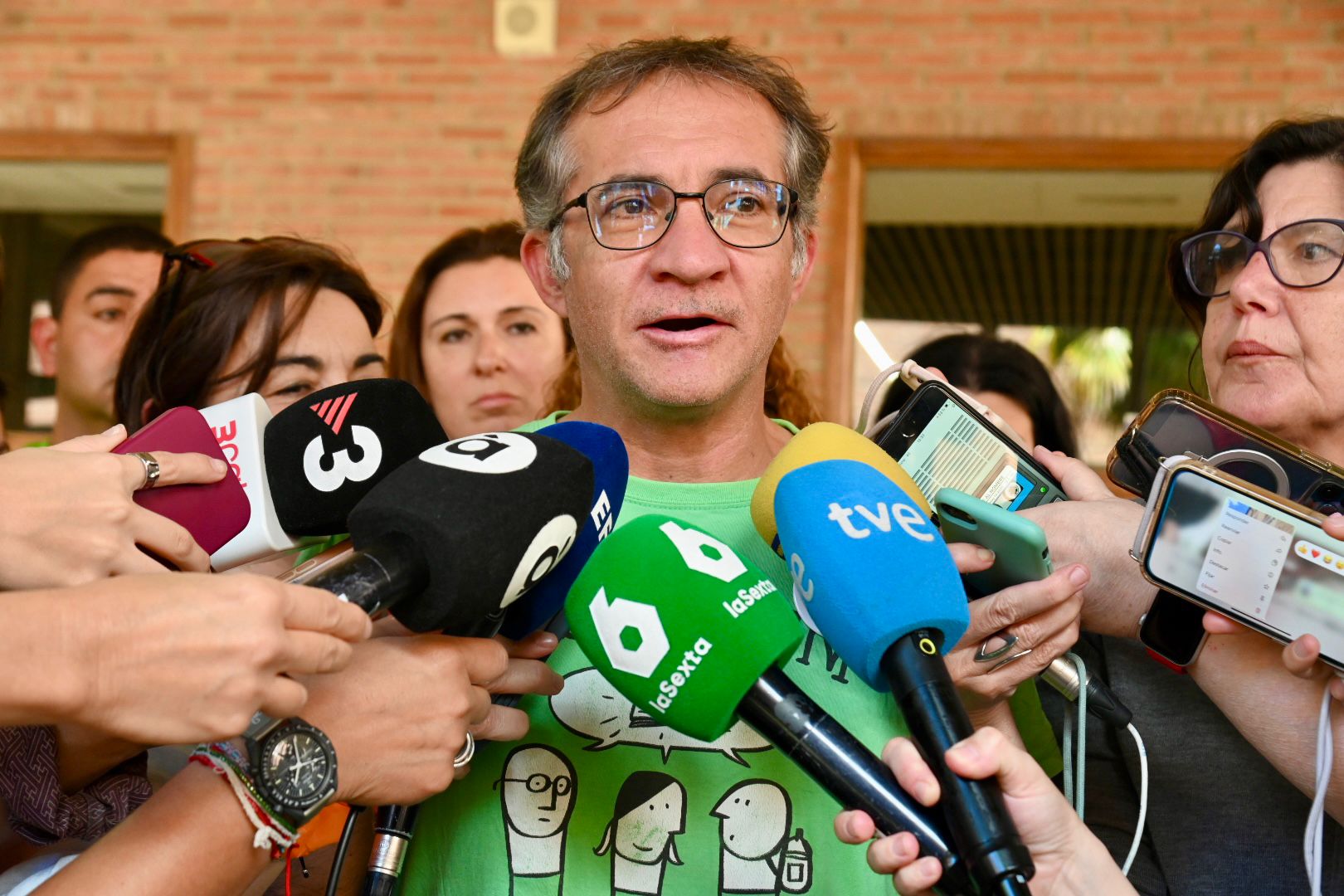 Marc Candela, portaveu de l'STEPV dijous a l'eixida de la primera ronda de converses (fotografia: Prats i Camps)