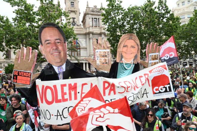 La manifestació de docents, una advertència seriosa a l’administració de Pérez Llorca