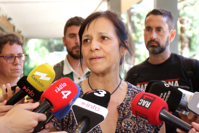 La USTEC amenaça de trencar la negociació i intensificar el conflicte si Educació no els fa una proposta de salaris demà