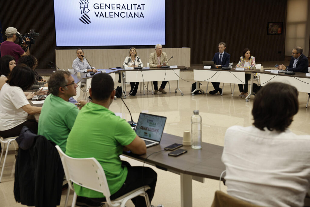 “Aquest Consell ha complit”: la Conselleria d’Educació tanca la negociació i exigeix una resposta dels sindicats demà de vesprada