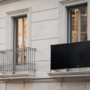 El Regne Unit s’apunta a l’energia solar als balcons, mentre als Països Catalans continua sense implantar-se