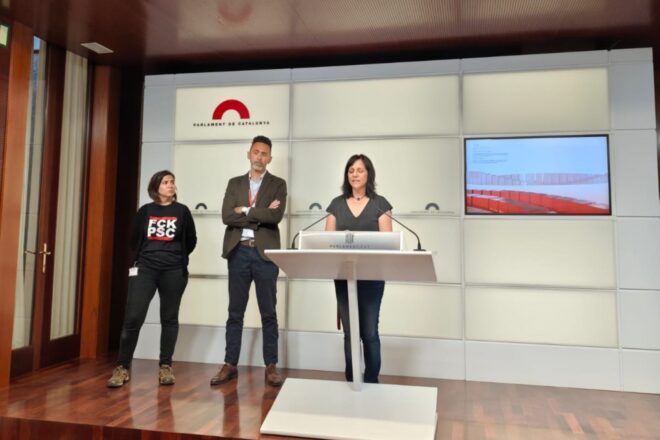 Els sindicats educatius troben insuficients les explicacions de Parlon i Trapero: “Ens trobarem als tribunals”