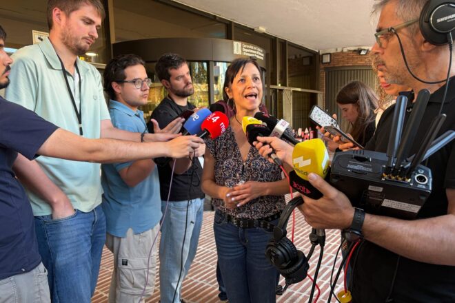 La USTEC amenaça de trencar la negociació i intensificar el conflicte si Educació no els fa una proposta de salaris demà