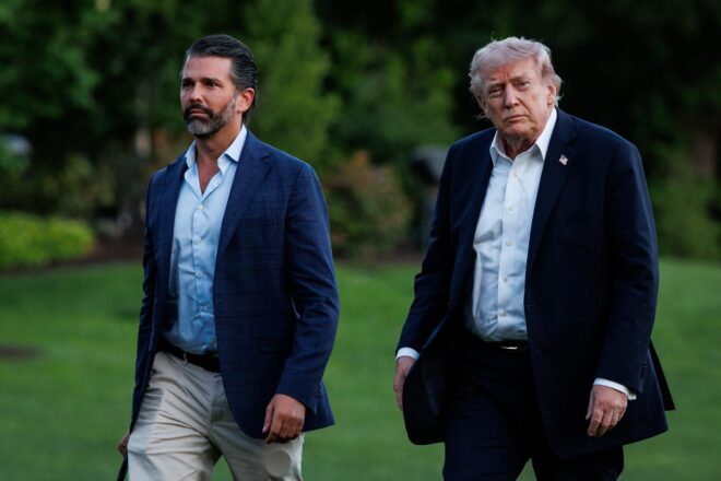 Les giragonses de Trump: diu ara que la guerra de l’Iran es pot allargar tres setmanes