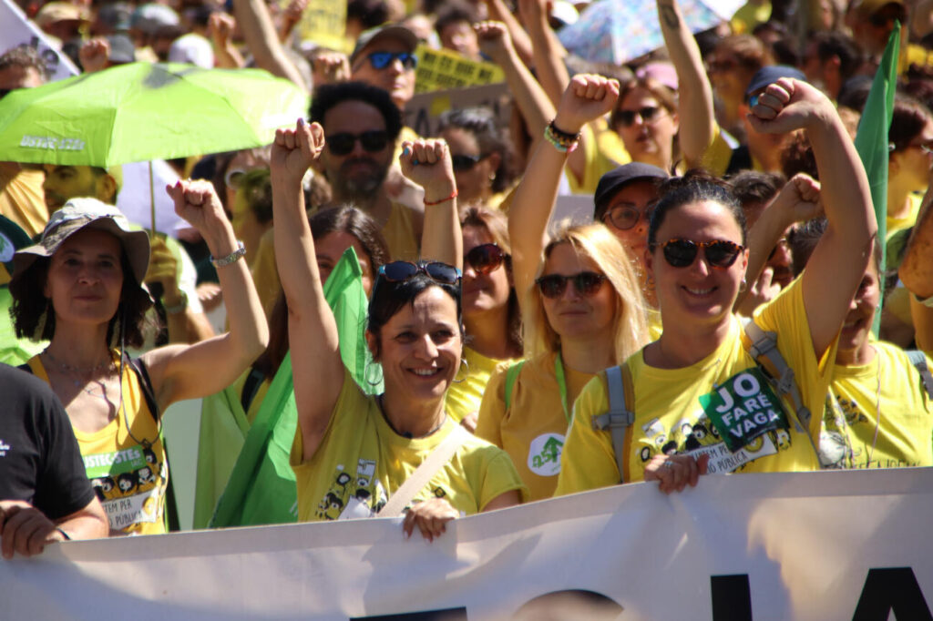 Com serà la consulta als docents per validar el pre-acord entre els sindicats i el Departament d’Educació?