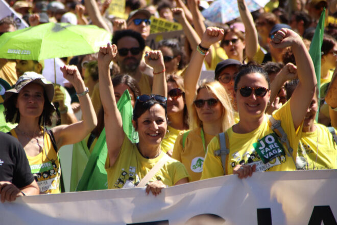 Els sindicats de docents i Educació reprenen la negociació amb l’esperança d’arribar a un acord aviat