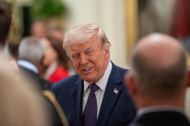 Trump diu que el diàleg amb l’Iran avança però descarta un acord “precipitat”