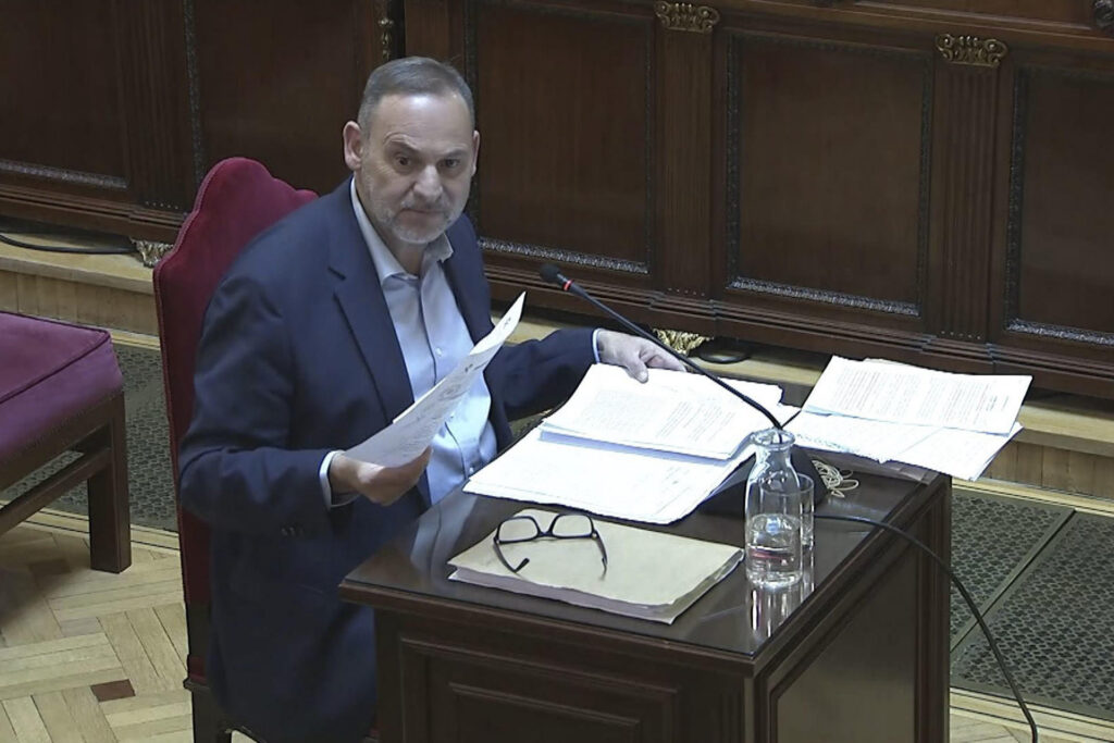 Ábalos: “Se m’atribueix 94.800 euros d’origen desconegut. Aquest és el gran cas de corrupció”