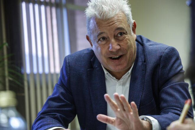 McEvoy diu que la vaga de docents no afavoreix la represa de les negociacions