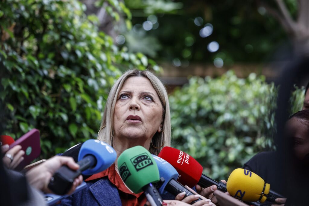 I al tercer dia de vaga, la consellera Carmen Ortí s’ha despertat