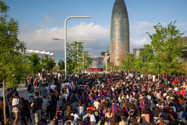 Centenars de persones veient la final de l'any passat al parc de les Glòries (fotogragia: arxiu).