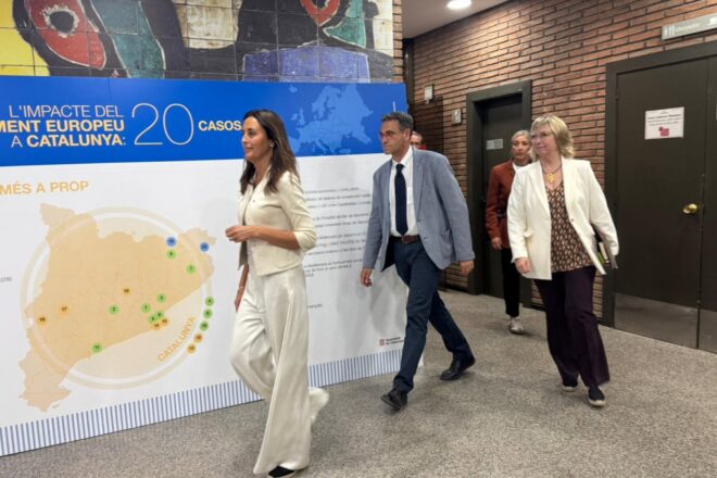 Els sindicats aconsegueixen que Niubó segui a la taula de negociació després de tancar-se al departament