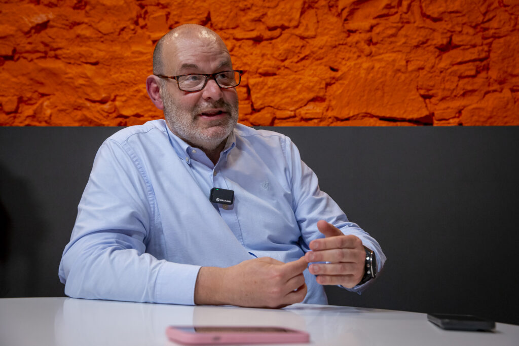 Òscar Escuder: “El president Illa incompleix el Pacte per la Llengua”