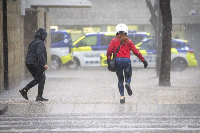 Canvi d’oratge: previsió de gota freda amb pluja intensa i baixada dràstica de la temperatura