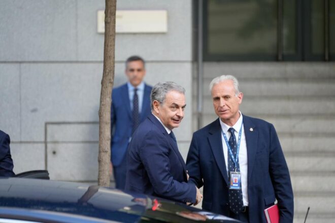 El jutge descarta d’imposar a Zapatero mesures cautelars com demanava la fiscalia i el PP