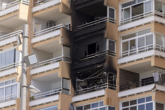 Dos morts i vint-i-quatre ferits en un incendi en un bloc de pisos de Magaluf