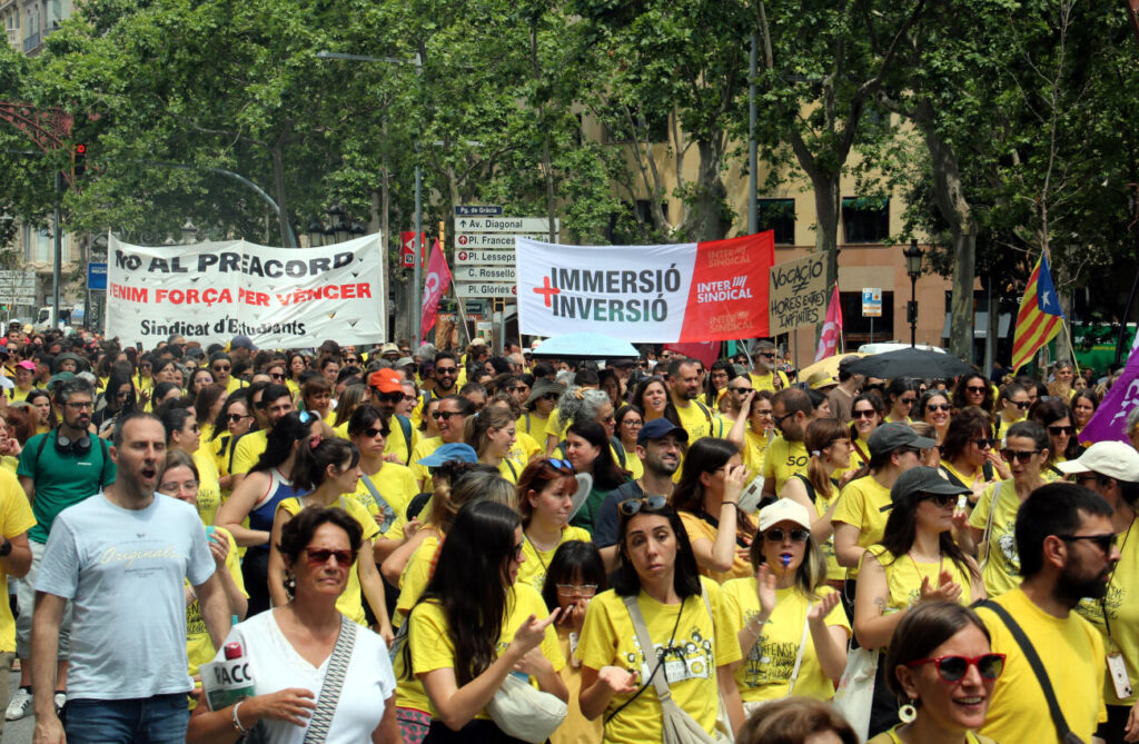 L’escola concertada torna al carrer per a reclamar una equiparació amb la pública