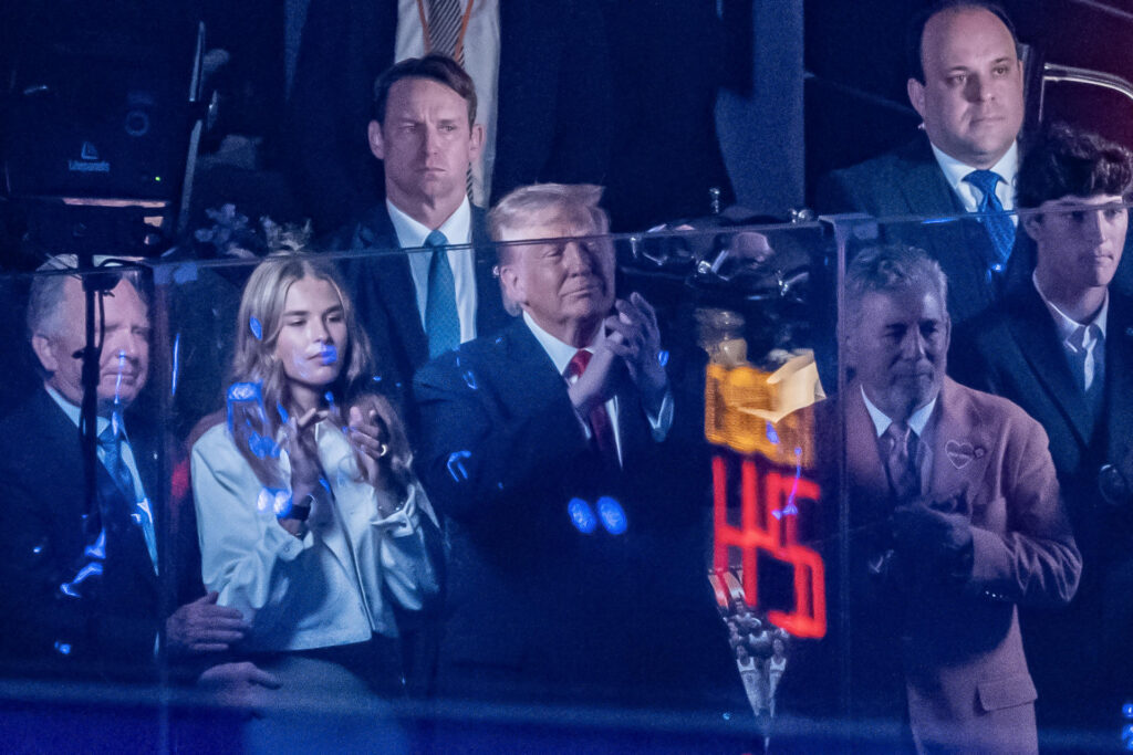 [VÍDEO] Trump rep una xiulada monumental al Madison Square G