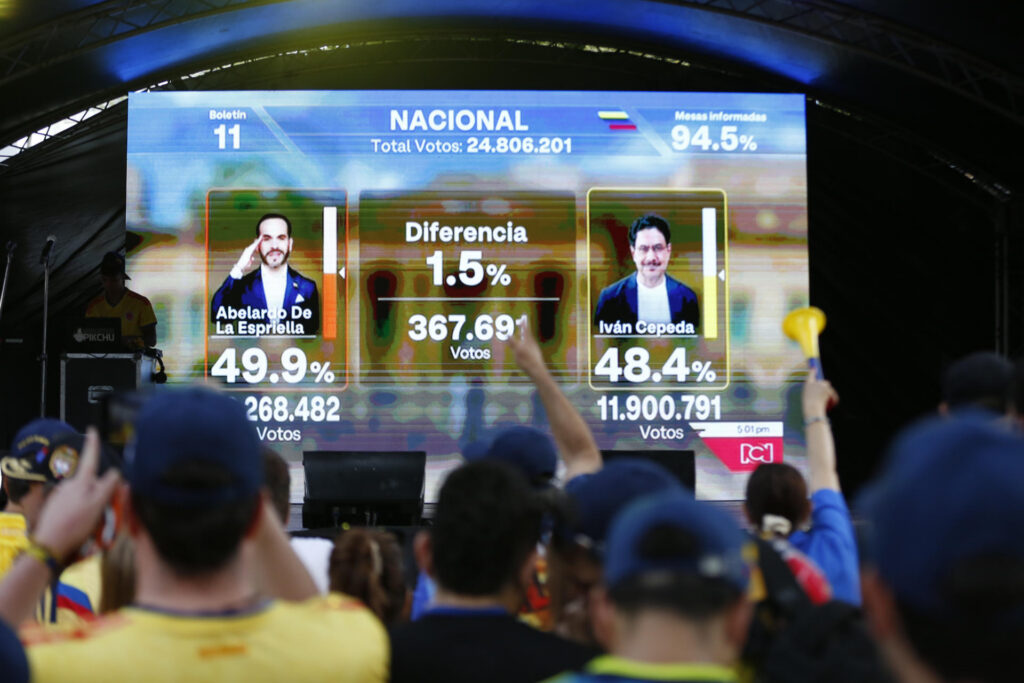 El candidat de l’extrema dreta guanya de poc les presidencials de Colòmbia
