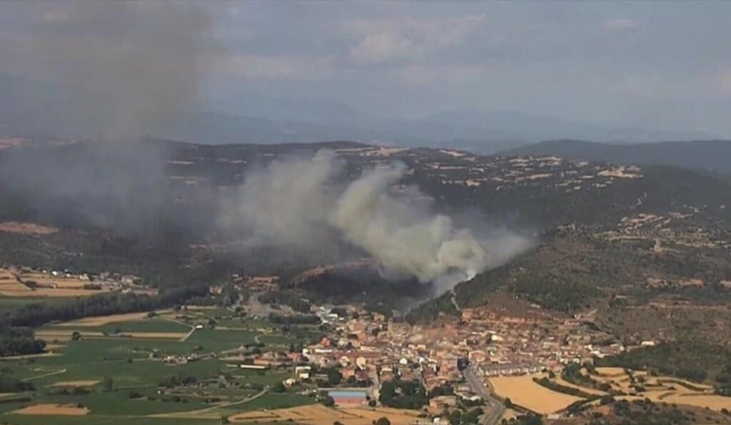 Estabilitzat l’incendi a Ponts, que ha afectat 6,5 hectàrees