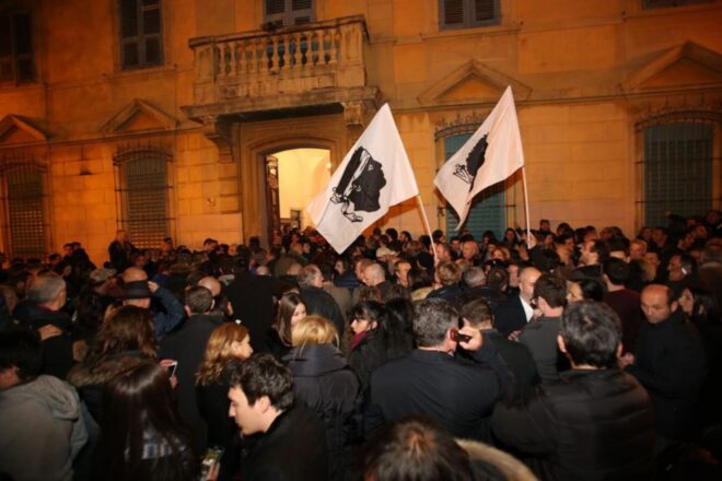L’hora de la veritat a Còrsega: el projecte d’autonomia arriba a l’Assemblea francesa amb una majoria incerta
