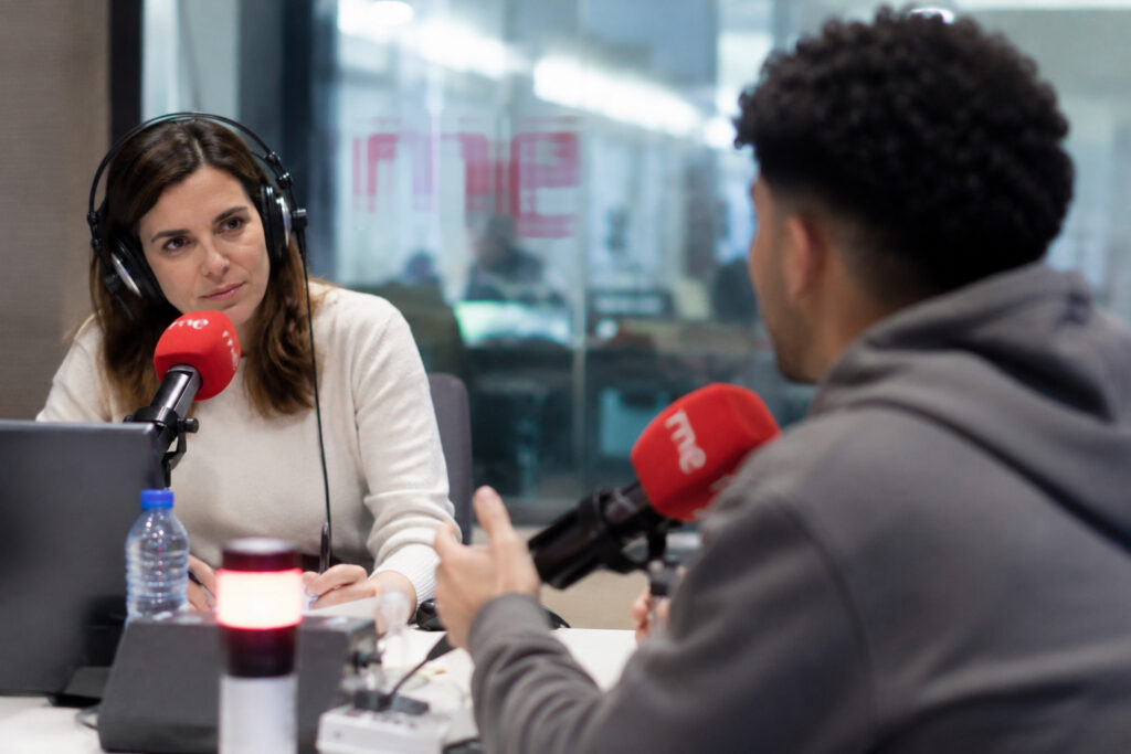 Parles molt bé el català, per ser català