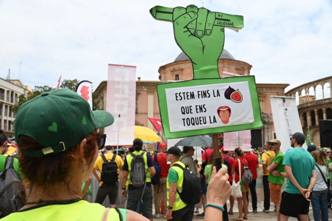 Les assemblees docents exigeixen de reprendre la negociació amb Ortí