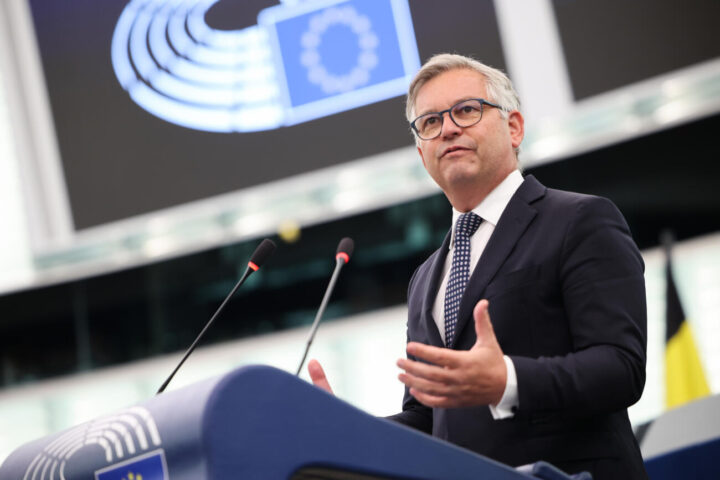 El comissari europeu de Migracions, Magnus Brunner, en una imatge d'arxiu.