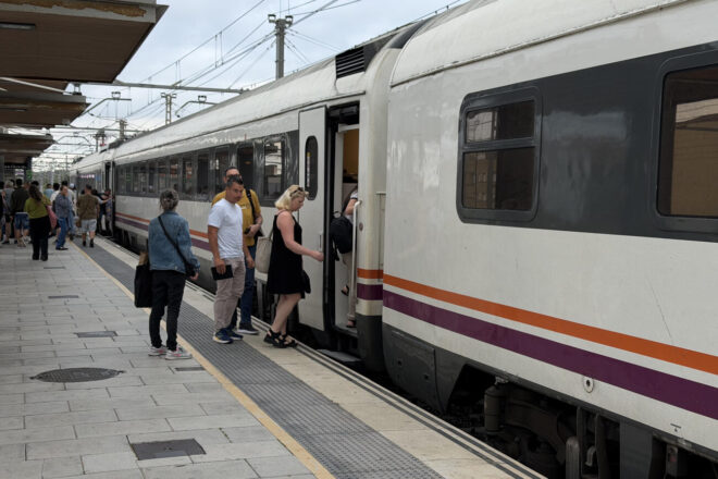 ADIF anuncia accions legals contra Siemens per les incidències al centre de control de Rodalia