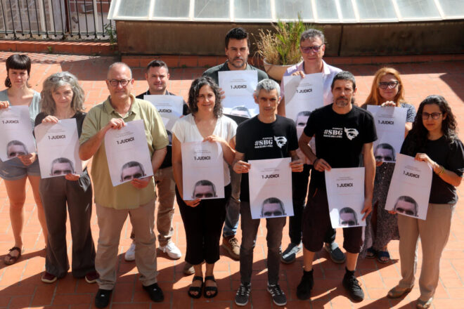 Clam contra la impunitat just abans del judici als agents que van mutilar Roger Español