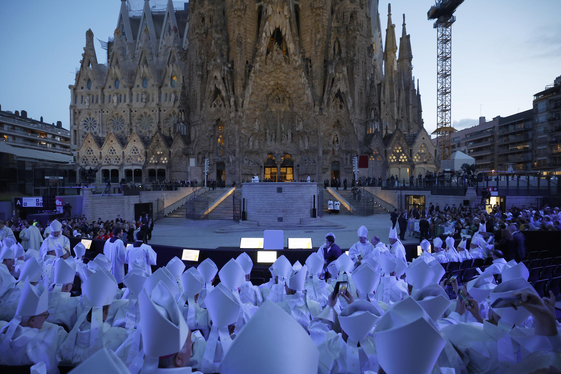 [DIRECTE] Lleó XIV beneeix finalment amb un discurs majoritàriament en català la torre de Jesús de la Sagrada Família