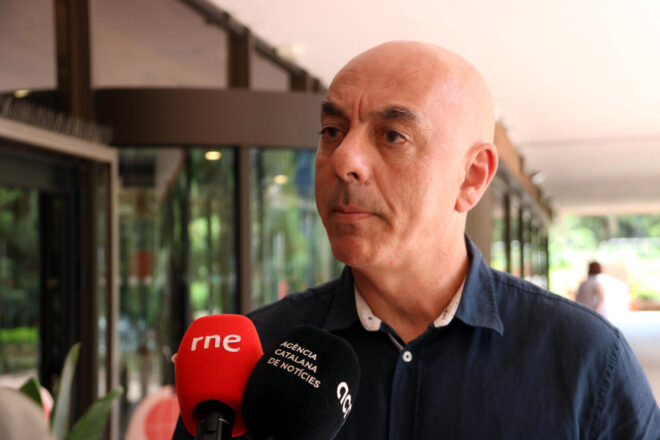 Professors de Secundària signa l’acord amb Educació i assegura que sense la seva signatura seria “paper mullat”