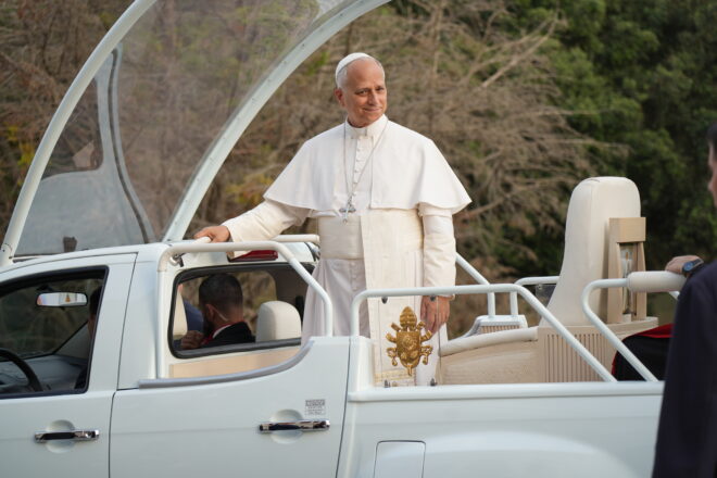 Arriba el papa a l’Estadi Olímpic per oficiar la vigília de pregària