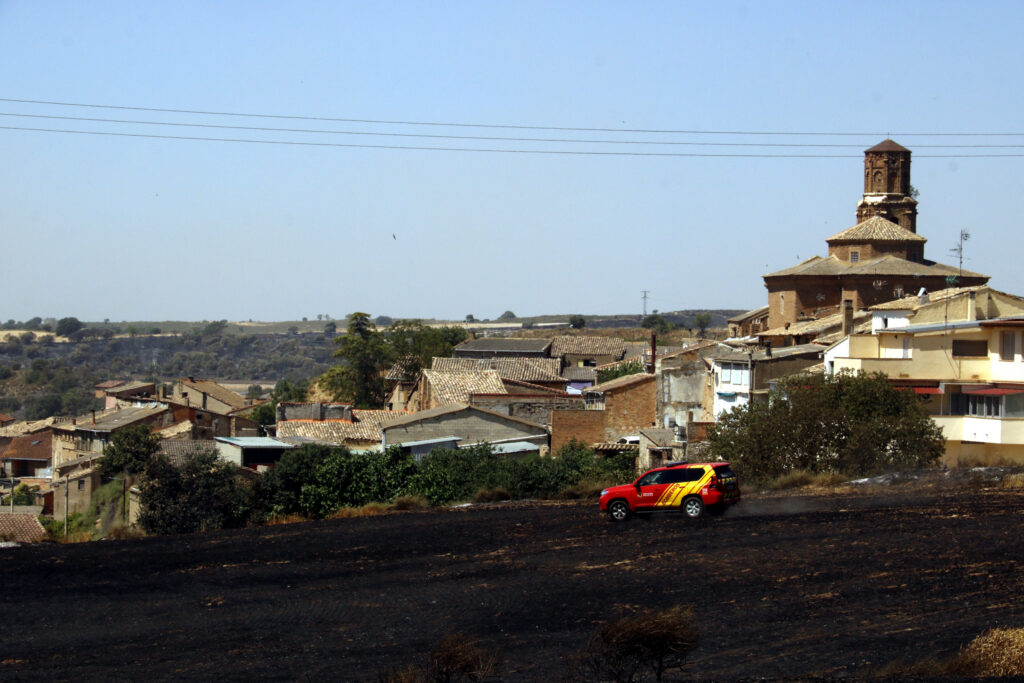 L’incendi de Tamarit de Llitera s’estabilitza i els veïns desallotjats poden tornar a casa