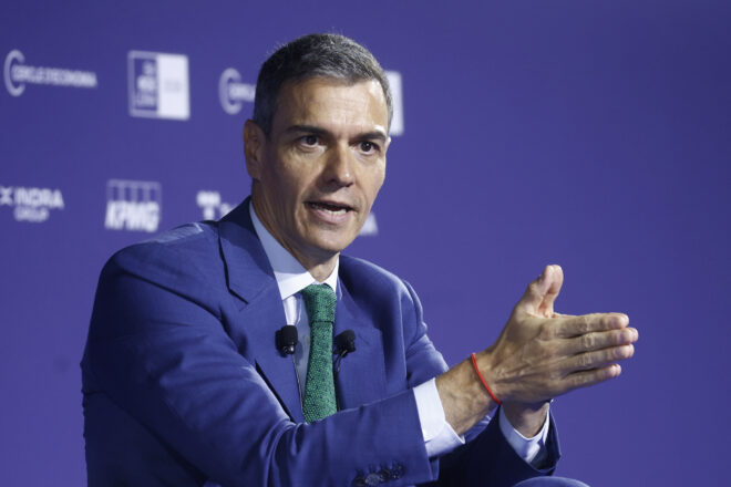 Sánchez demana més temps a Puigdemont per a fugir de la tempesta
