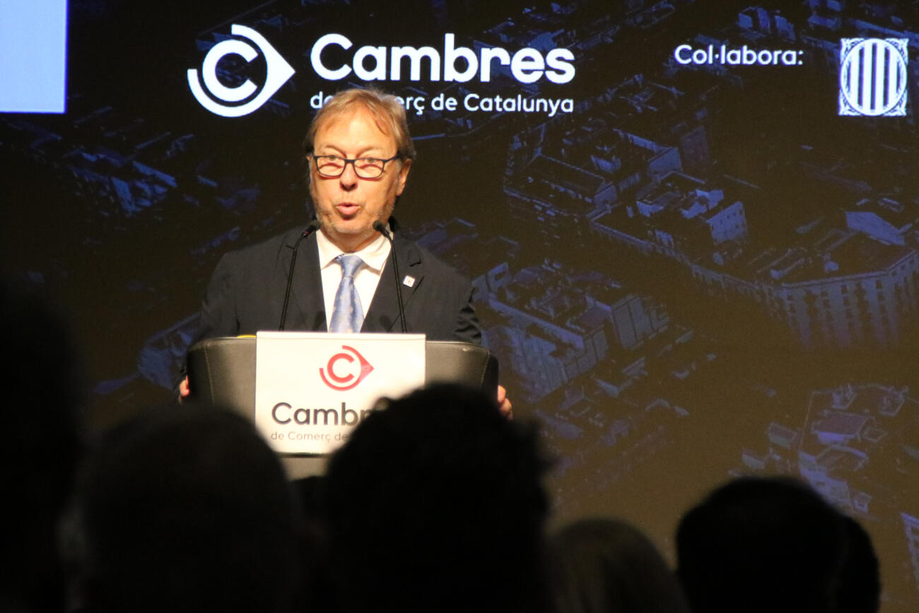 La Cambra de Comerç de Barcelona aprova en un ple dividit d'augmentar a deu les 