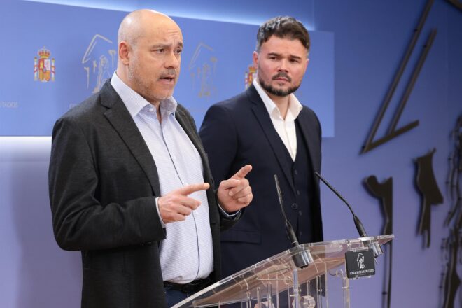 “La paciència té un límit”: crítiques contra Rufián dins del grup parlamentari d’ERC a Madrid