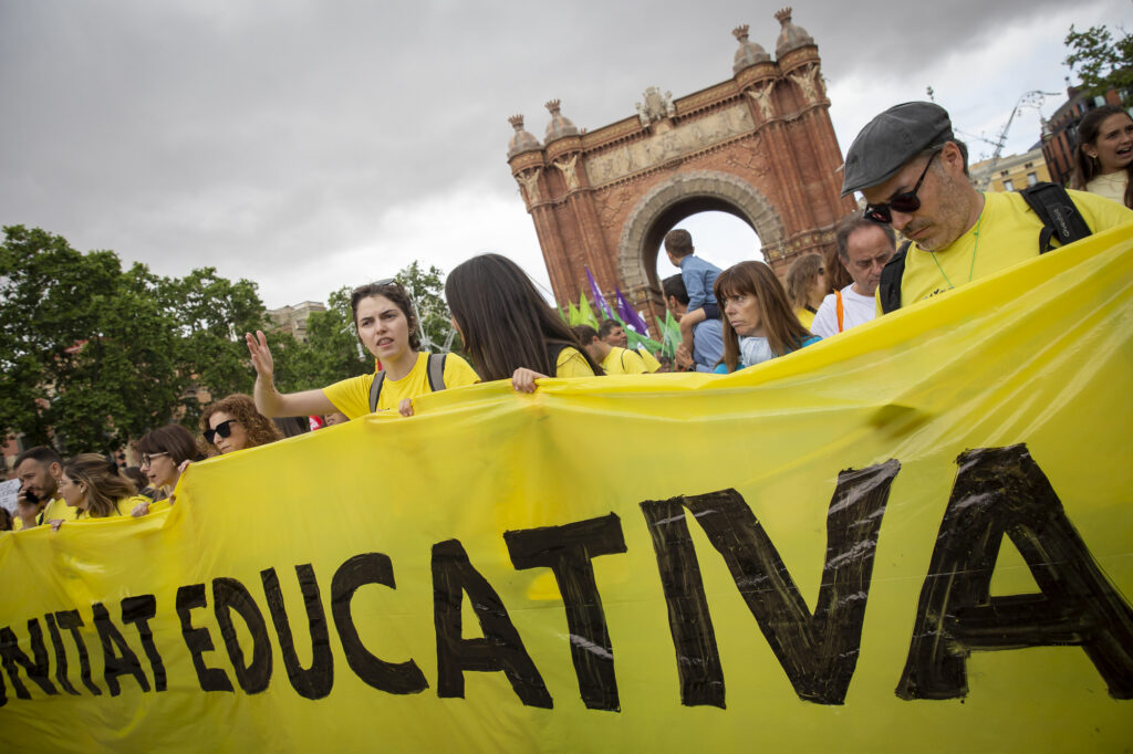Els docents continuen en peu de guerra i avui es manifestaran a Barcelona en defensa de l’educació pública