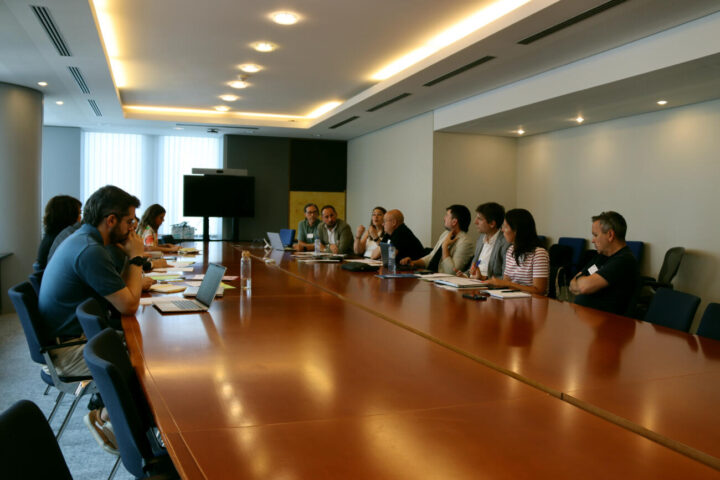 Representants del sector pesquer es reuneixen amb diversos eurodiputats catalans al Parlament Europeu a Brussel·les per expressar la seva 