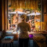 “És com un zoològic”: la moda de la pasta als aparadors que irrita els romans