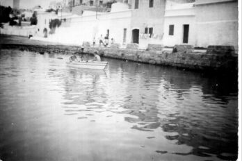 Una imatge del port de Ciutadella de mitjan anys cinquanta del segle passat (fotografia: arxiu família Barber).