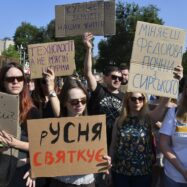 Per què la destitució del ministre de Defensa ha aixecat tanta polseguera a Ucraïna