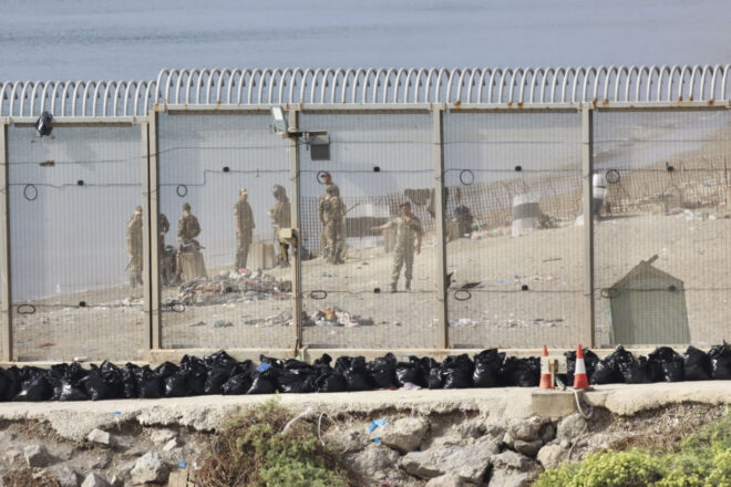 El CNI admet ara que no va anticipar “la magnitud ni la naturalesa” de l’entrada en massa a Ceuta