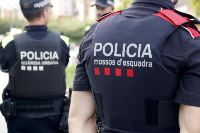Detingut un professor de Badalona per presumpte assetjament sexual a dues menors