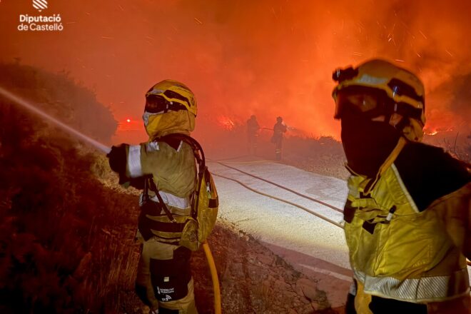 L’incendi de Tírig s’estabilitza i se’n rebaixa el nivell d’emergència